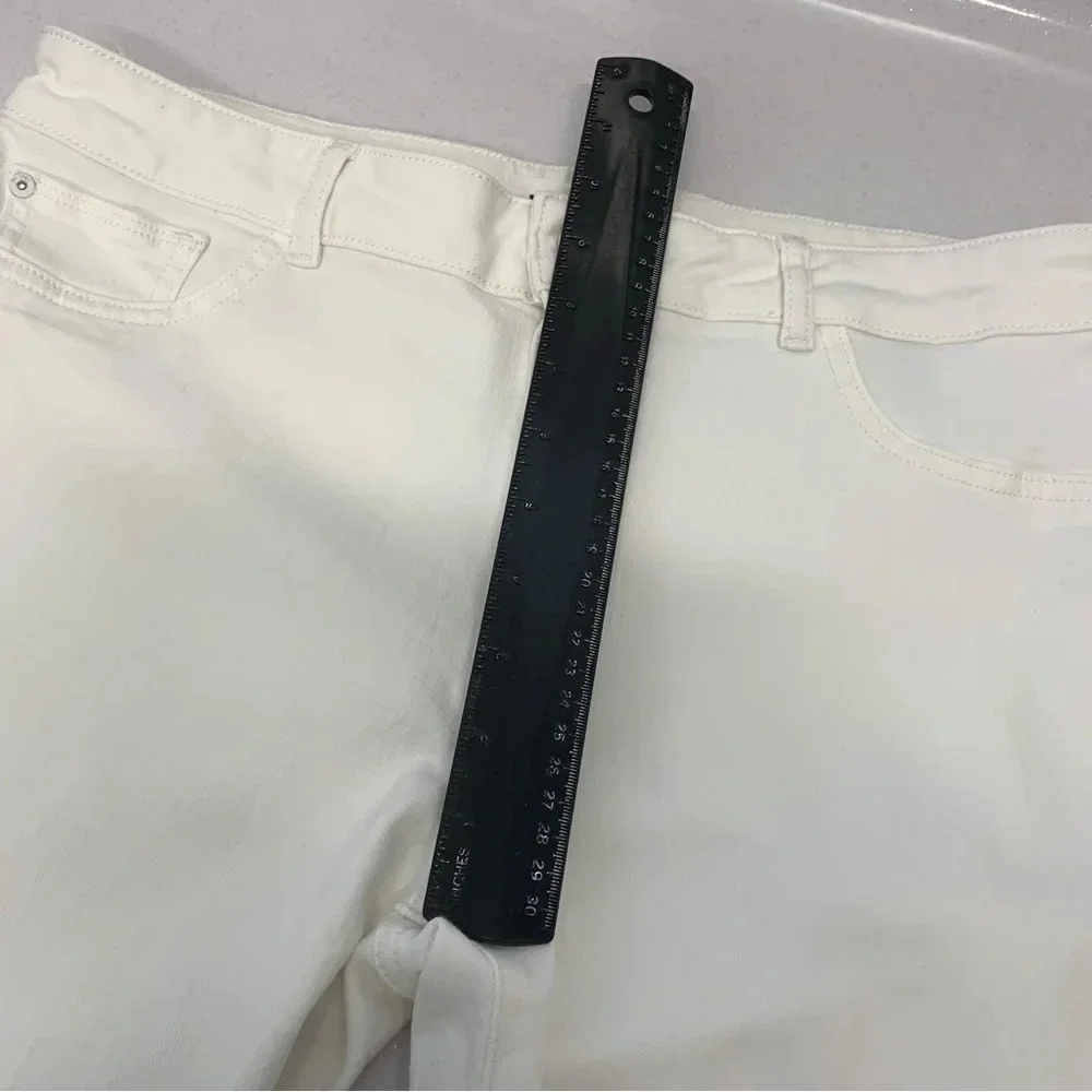 DL1961 Jeans Woman 32‎ White Mara Straight Ankle Instasculpt Stretch Pockets
